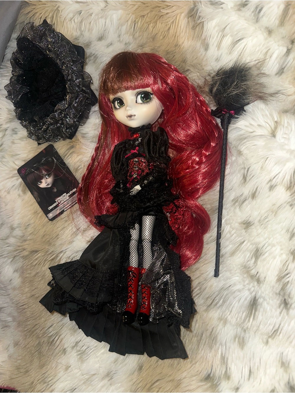 Beautiful Wilhelmina Pullip Doll - Picture 5 of 8